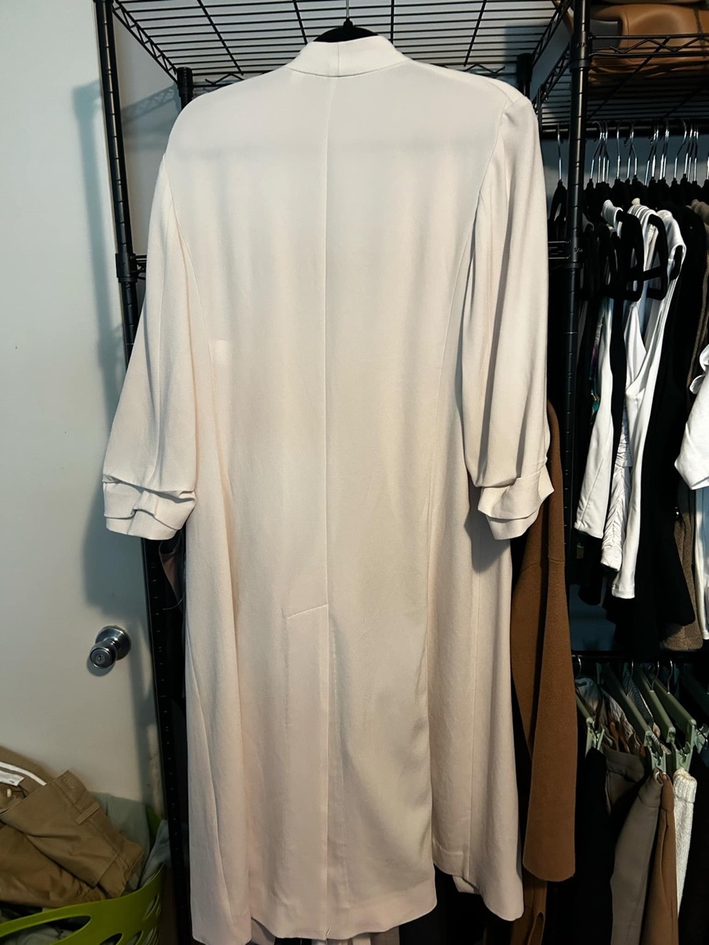 Babaton “Power Robe” in light blushed colour, Medium - Picture 2 of 3